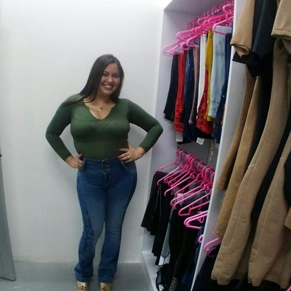 Colombian pants and body control - Picture 1 of 4